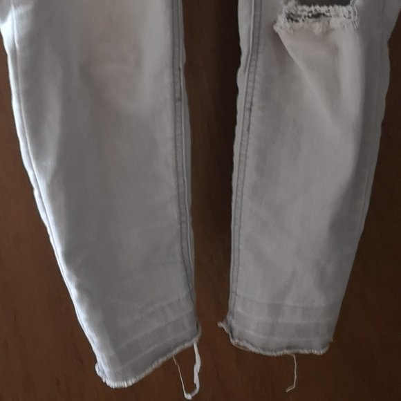 Maternity Crop Jeans - Picture 2 of 4